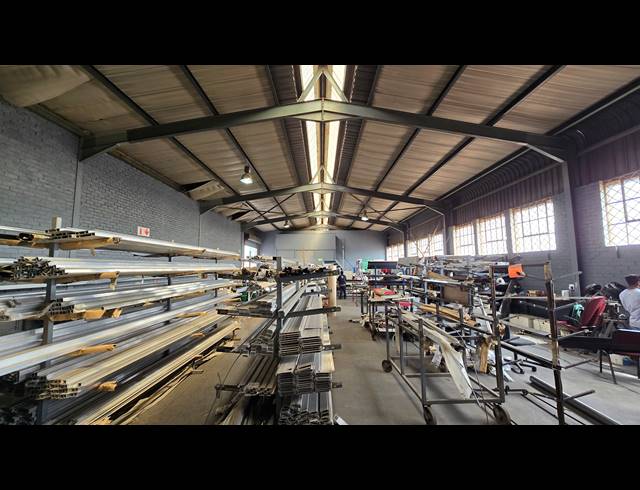 486M² WAREHOUSE TO LET IN SPARTAN